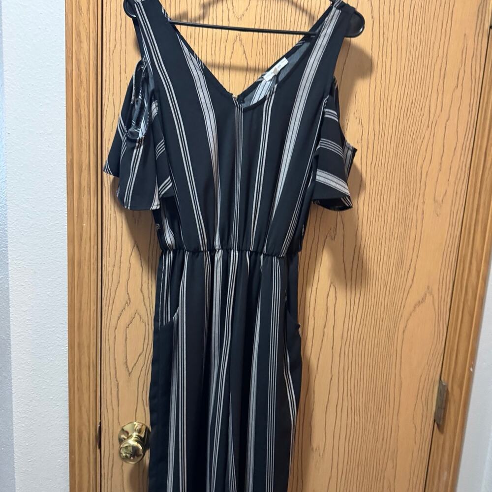 Off shoulder pantsuit size small